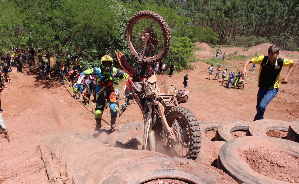 Trilhão Tatu Peba, um dos principais eventos de aventura sobre duas rodas de MS, movimenta Amambai neste final de semana