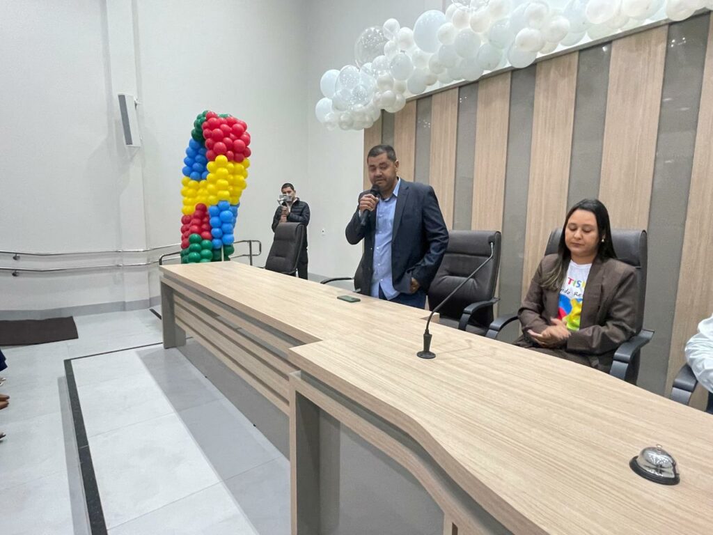 Paranhos: Vereador Milton participa da palestra Autismo em Pauta