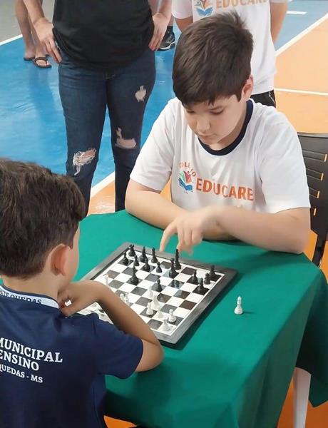 Escola 4 de Abril é campeã dos Jogos Escolares 2025 em Sete Quedas