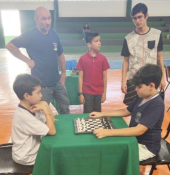 Escola 4 de Abril é campeã dos Jogos Escolares 2025 em Sete Quedas