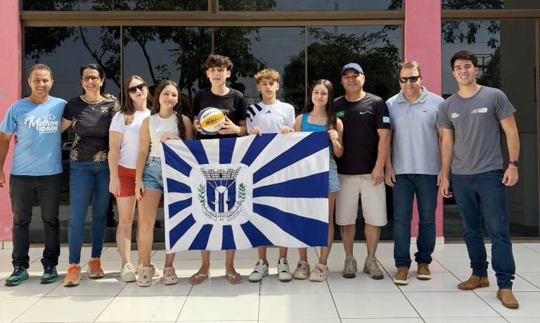 Vôlei de praia de Amambai participa de competição estadual em Rio Brilhante