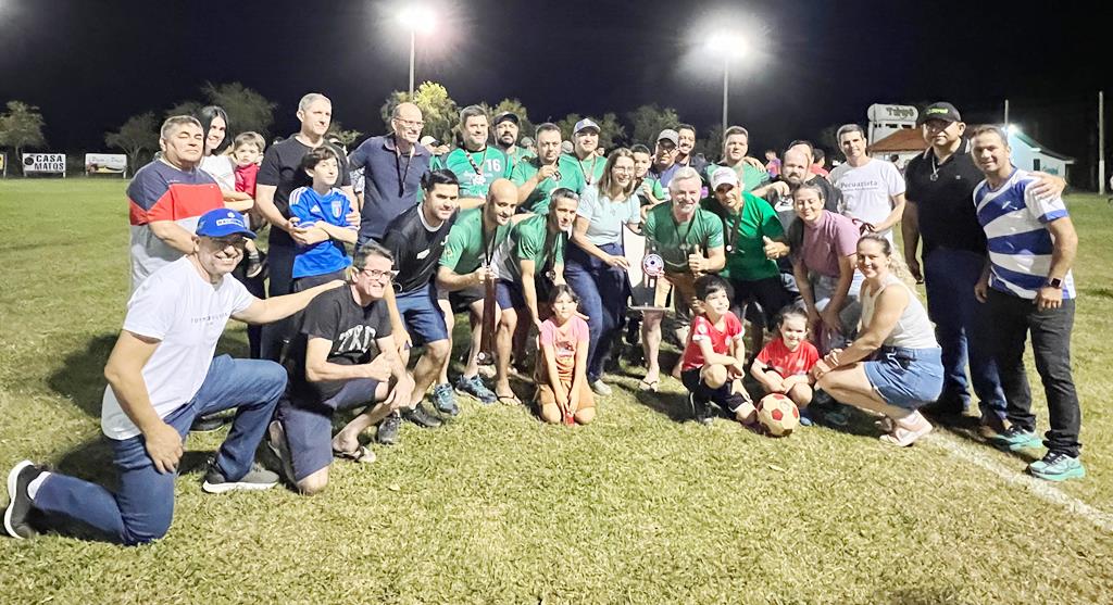 Desportivo Ovando vence nos pênaltis e é campeão da Copa Jamir Signori de Futebol Suíço Master 2025 em Amambai Desportivo Ovando vence nos pênaltis e é campeão da Copa Jamir Signori de Futebol Suíço Master 2025 em Amambai