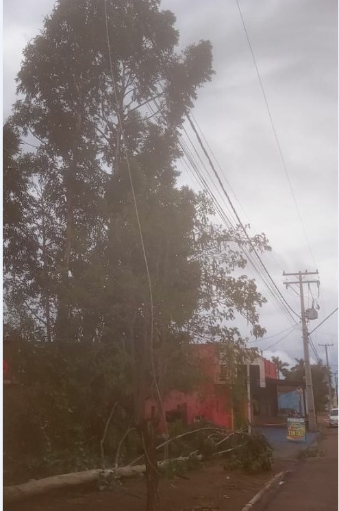 Energisa emite nota sobre trabalhos de reparos em Amambai após temporal