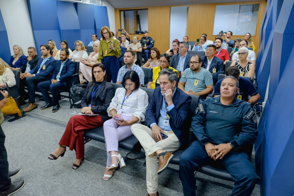 Frente Parlamentar liderada por Lia Nogueira une forças para combater violência contra profissionais da saúde em MS Frente Parlamentar liderada por Lia Nogueira une forças para combater violência contra profissionais da saúde em MS