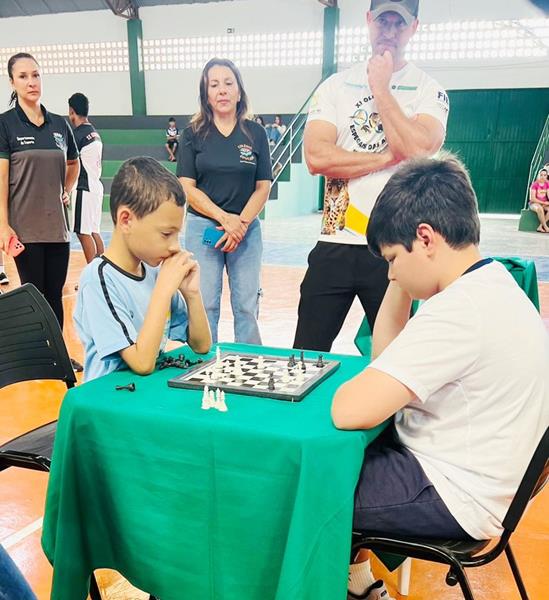 Escola 4 de Abril é campeã dos Jogos Escolares 2025 em Sete Quedas
