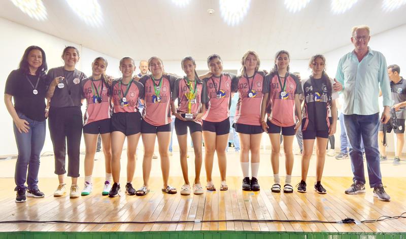 Escola 4 de Abril é campeã dos Jogos Escolares 2025 em Sete Quedas