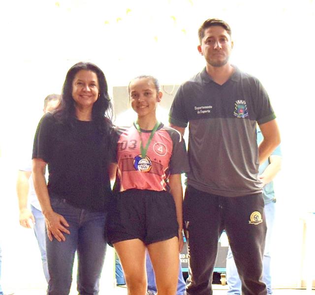 Escola 4 de Abril é campeã dos Jogos Escolares 2025 em Sete Quedas