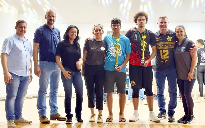 Escola 4 de Abril é campeã dos Jogos Escolares 2025 em Sete Quedas