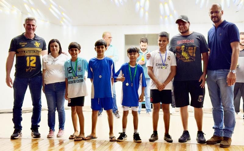 Escola 4 de Abril é campeã dos Jogos Escolares 2025 em Sete Quedas