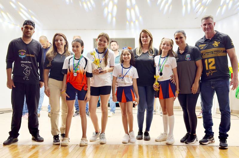 Escola 4 de Abril é campeã dos Jogos Escolares 2025 em Sete Quedas
