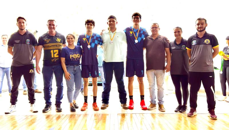 Escola 4 de Abril é campeã dos Jogos Escolares 2025 em Sete Quedas