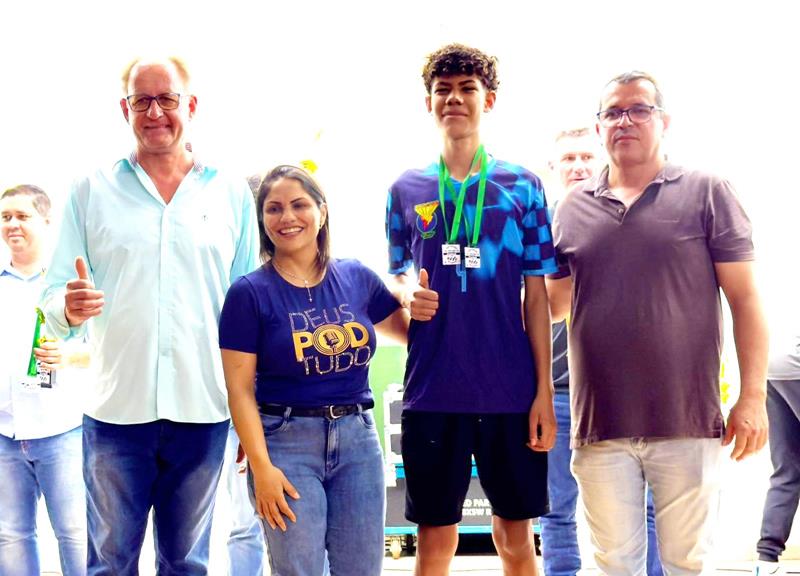 Escola 4 de Abril é campeã dos Jogos Escolares 2025 em Sete Quedas