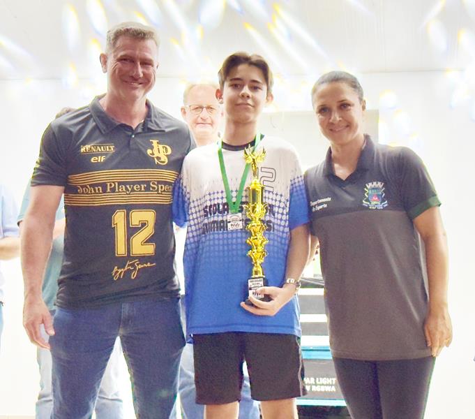 Escola 4 de Abril é campeã dos Jogos Escolares 2025 em Sete Quedas
