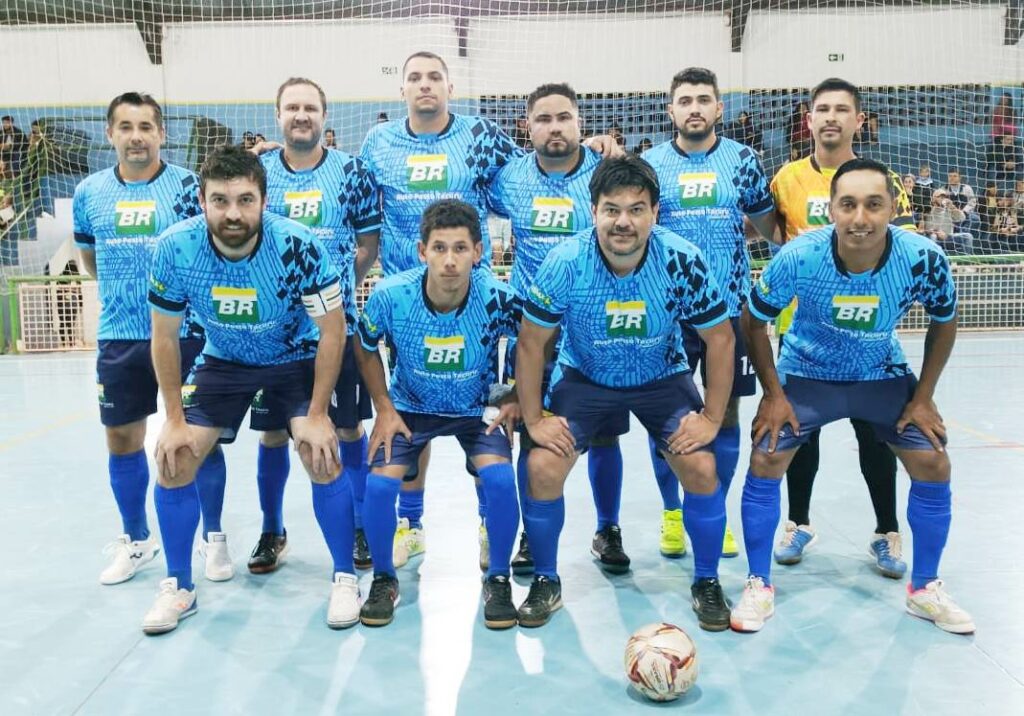 Kbeças Bar/Confecções Baldo e Auto Posto Tacuru vão decidir a Série Ouro do Municipal de Futsal 2025 em Tacuru