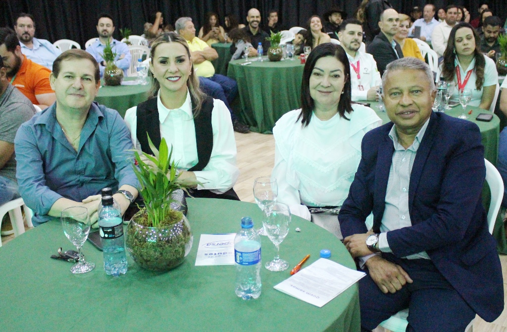 “Agro alavanca nosso município e nosso Estado rumo ao desenvolvimento”, diz Darci em seu pronunciamento na abertura da Expobai 2025