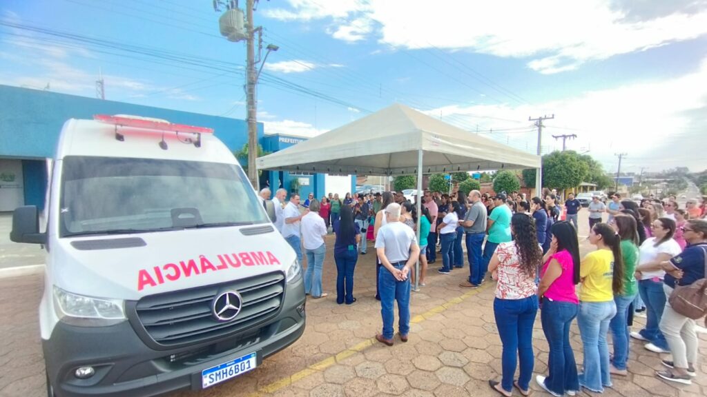 Deputado Geraldo Resende entrega nova ambulância em Caracol Deputado Geraldo Resende entrega nova ambulância em Caracol