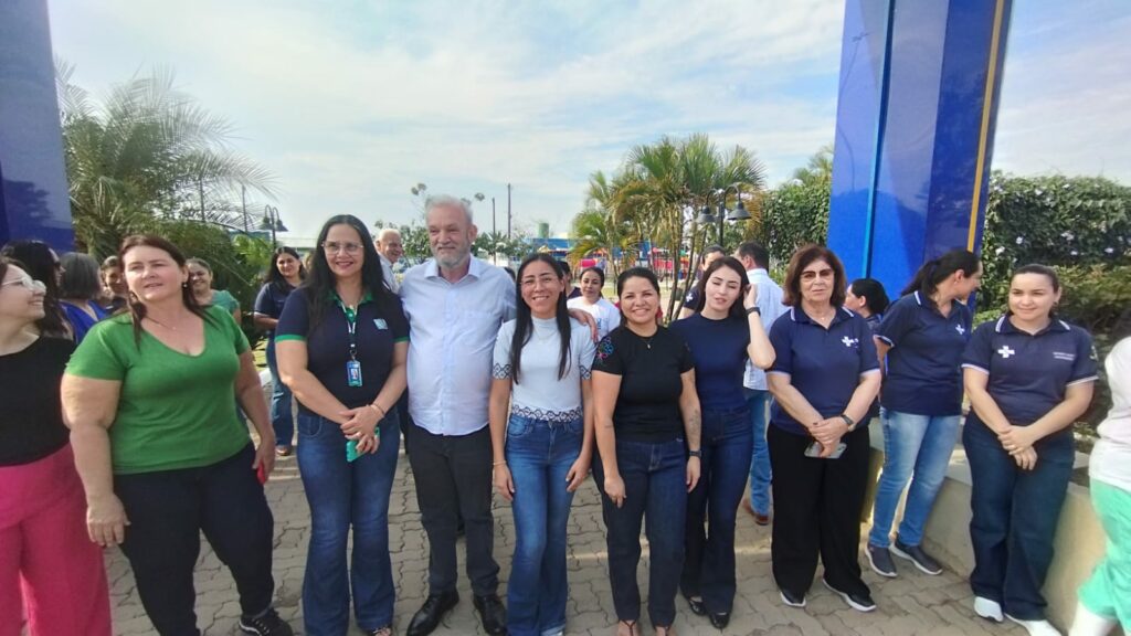 Deputado Geraldo Resende entrega nova ambulância em Caracol Deputado Geraldo Resende entrega nova ambulância em Caracol