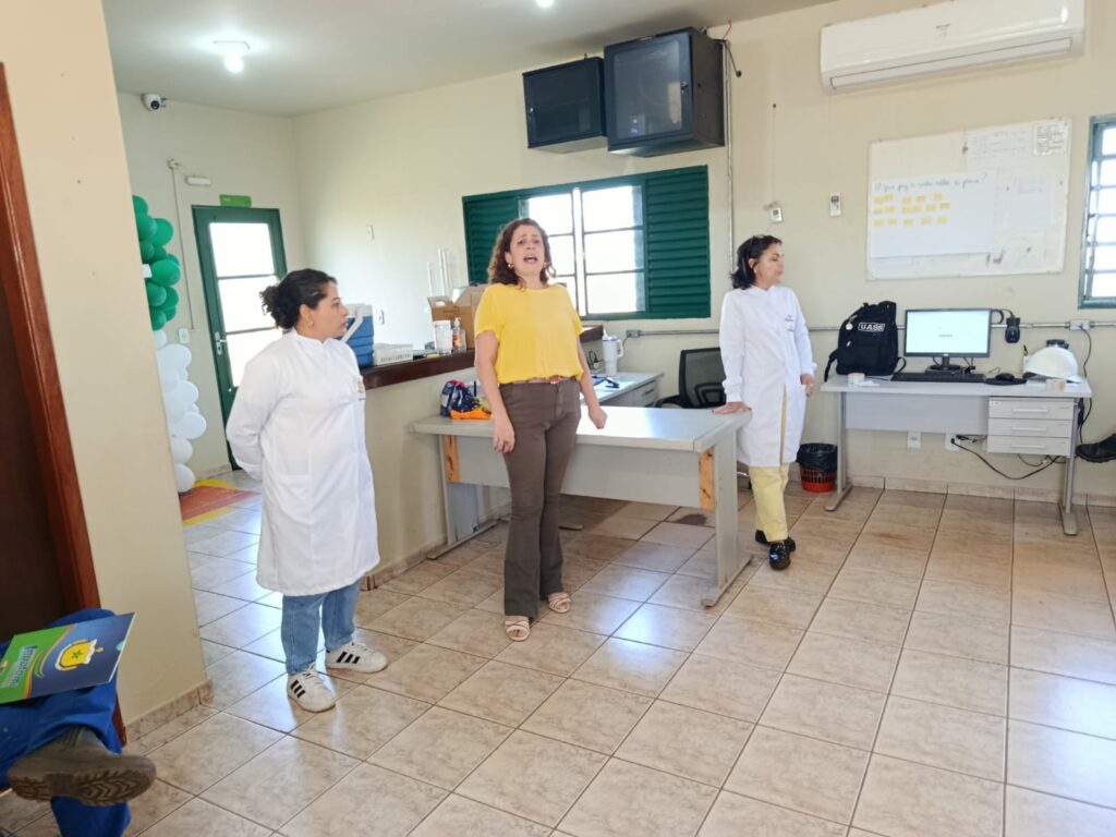 Secretaria de Saúde de Iguatemi realiza palestra sobre saúde mental na Cooperativa Lar