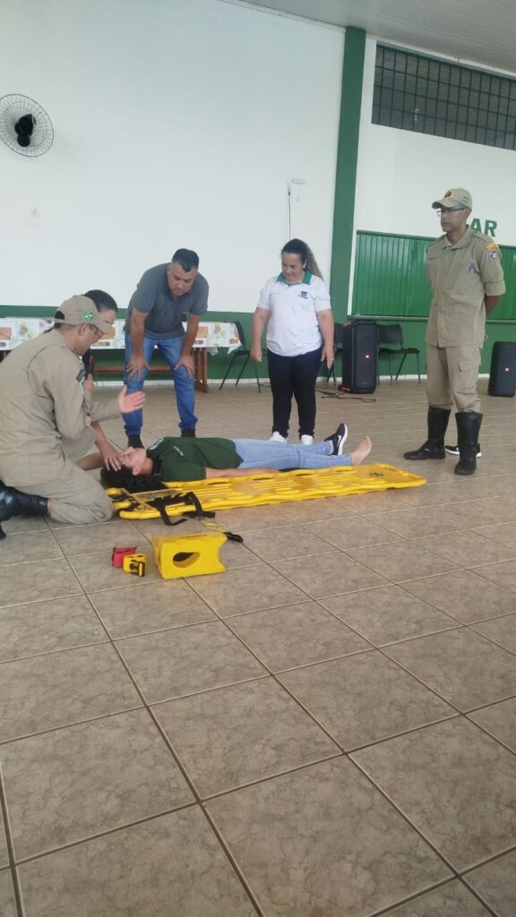 Sete Quedas: Profissionais do Hospital Municipal recebem Instrução de Primeiros Socorros Sete Quedas: Profissionais do Hospital Municipal recebem Instrução de Primeiros Socorros
