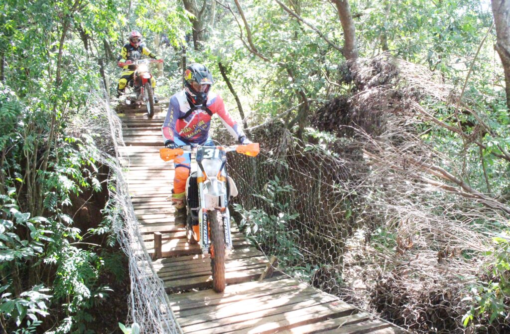 Trilhão Tatu Peba, um dos principais eventos de aventura sobre duas rodas de MS, movimenta Amambai neste final de semana