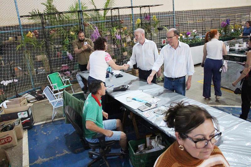 Lígia Borges conquista junto a Geraldo Resende R$ 1 milhão para reforma do Ginásio de Esportes e pista de skate em Amambai