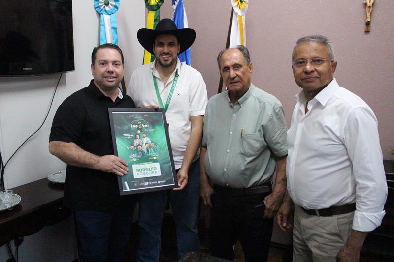 Vereadores Darci e Jota Roberto recepcionam deputados Rodolfo Nogueira e Zé Teixeira em Amambai