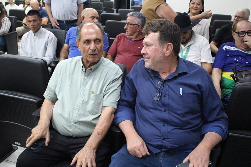 Vereadores Darci e Jota Roberto recepcionam deputados Rodolfo Nogueira e Zé Teixeira em Amambai