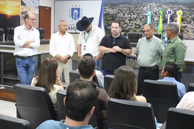 Vereadores Darci e Jota Roberto recepcionam deputados Rodolfo Nogueira e Zé Teixeira em Amambai