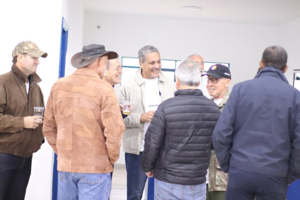 Amizade que resiste ao tempo: 7º Encontro da Turma Pedro Rufino emociona participantes em Amambai