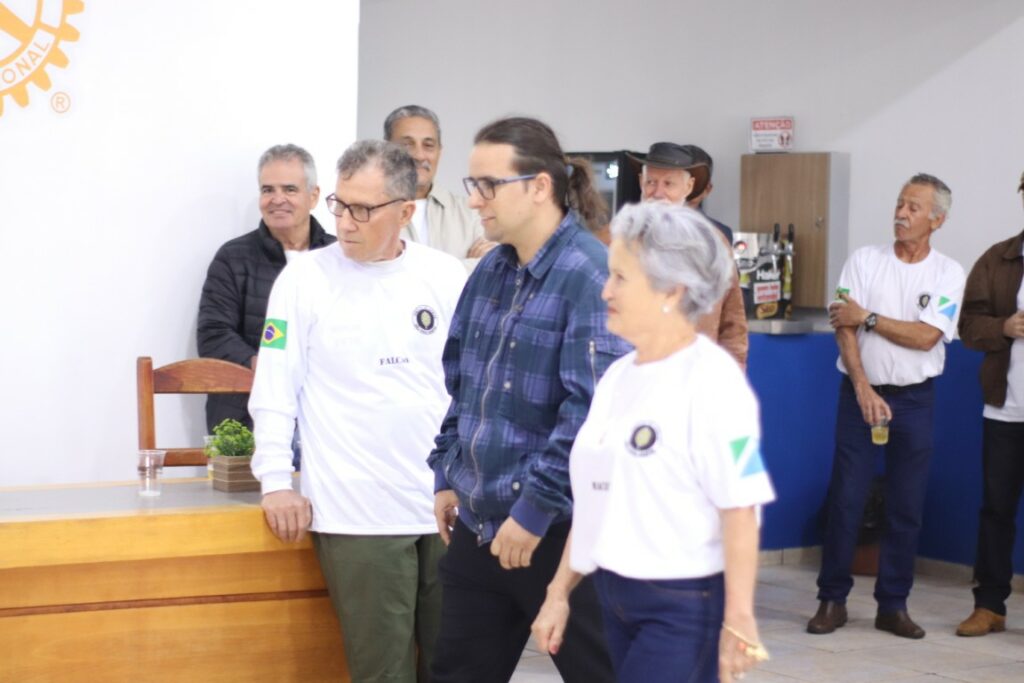 Amizade que resiste ao tempo: 7º Encontro da Turma Pedro Rufino emociona participantes em Amambai