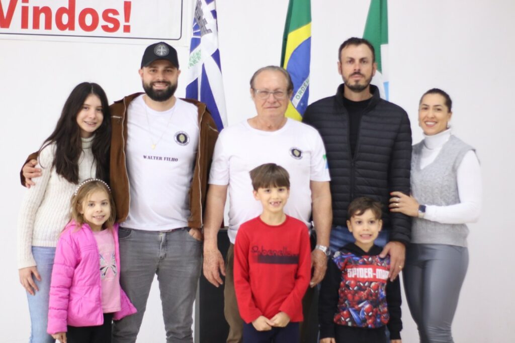 Amizade que resiste ao tempo: 7º Encontro da Turma Pedro Rufino emociona participantes em Amambai