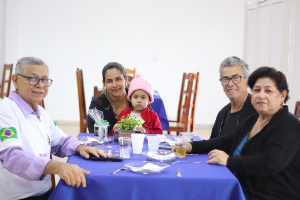 Amizade que resiste ao tempo: 7º Encontro da Turma Pedro Rufino emociona participantes em Amambai