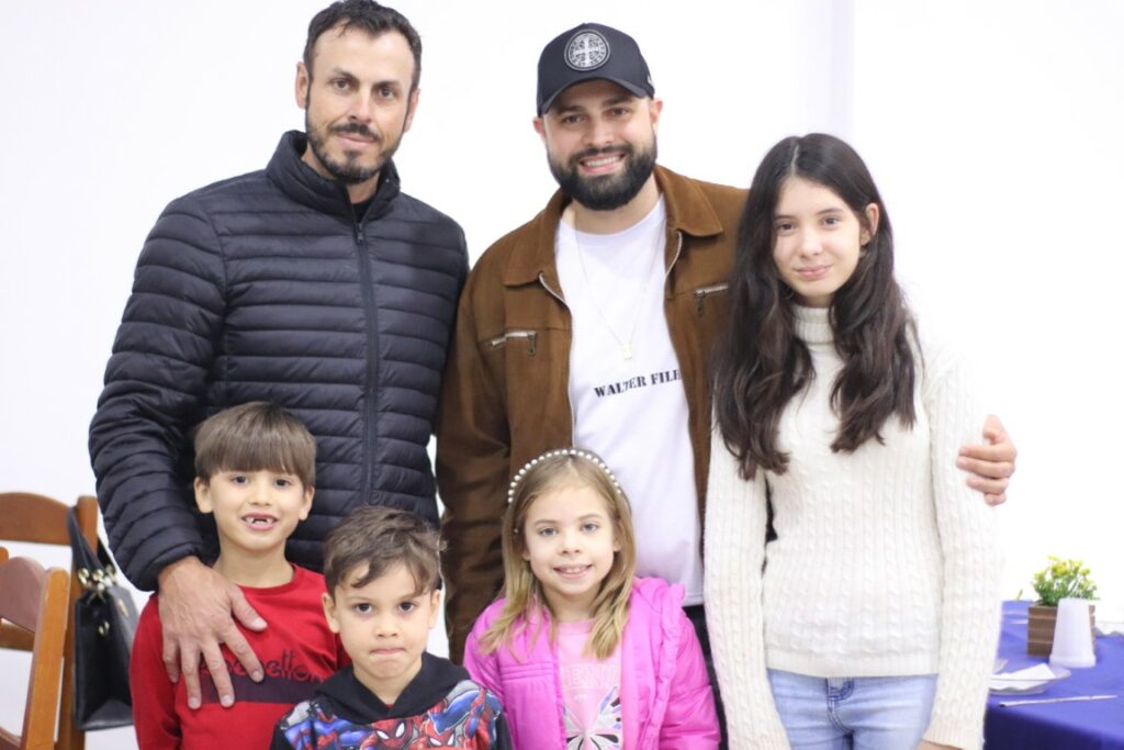 Amizade que resiste ao tempo: 7º Encontro da Turma Pedro Rufino emociona participantes em Amambai