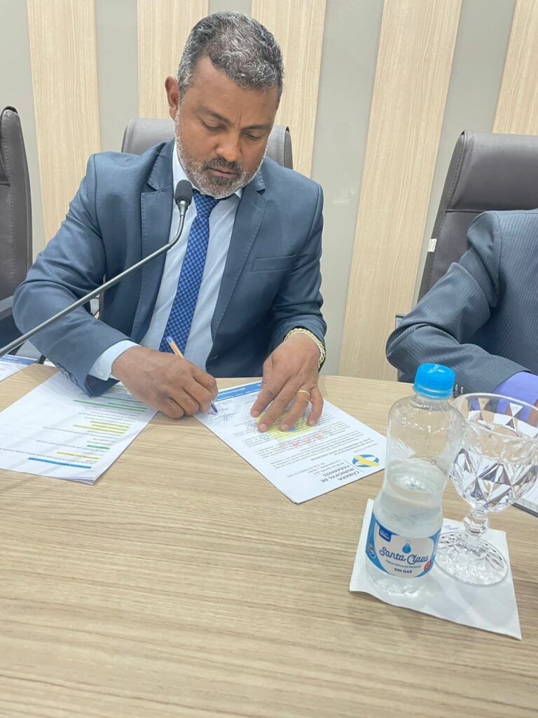 Câmara Municipal de Paranhos: Resumo da sessão legislativa de 22/09/2025