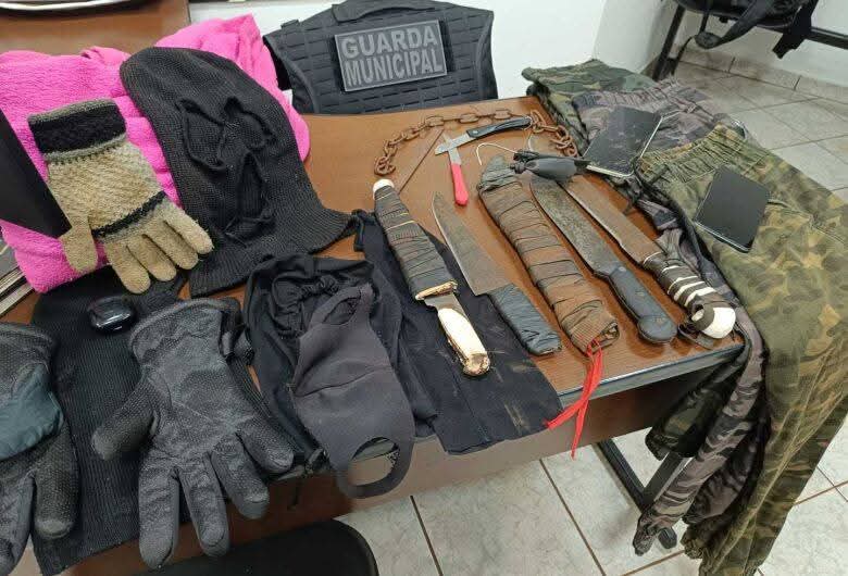 Em Dourados, menores são apreendidos após planejarem massacre em escola