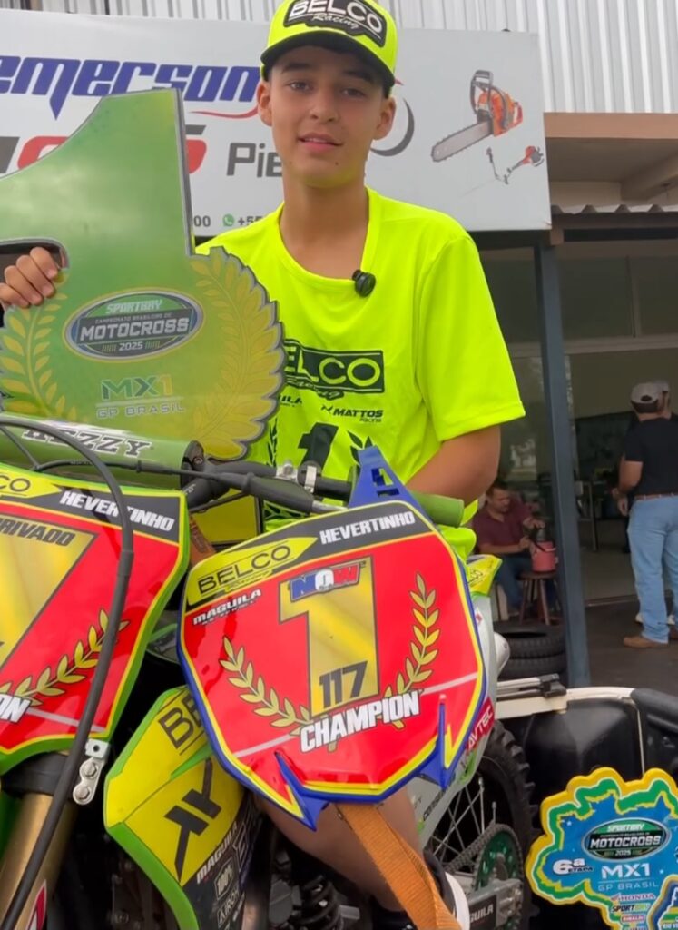 Sete Quedas recebe com carreata o piloto de 15 anos Campeão Brasileiro de Motocross Sete Quedas recebe com carreata o piloto de 15 anos Campeão Brasileiro de Motocross