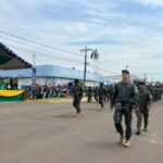 Desfile cívico-militar abre programação de aniversário de 77 anos de Amambai
