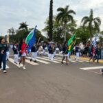Desfile cívico-militar abre programação de aniversário de 77 anos de Amambai