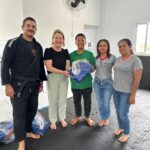 Iguatemi: Secretaria de Assistência Social entrega kimonos para crianças do serviço de Convivência e Fortalecimento de Vínculos Novo Olhar