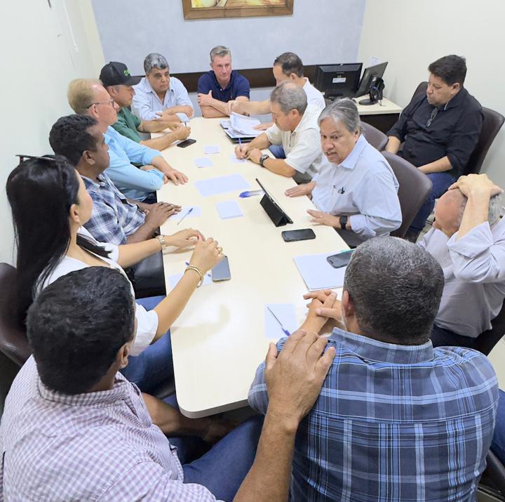 Reunião entre prefeitura Câmara e Governo do Estado discutiu ações do MS Ativo em Sete Quedas