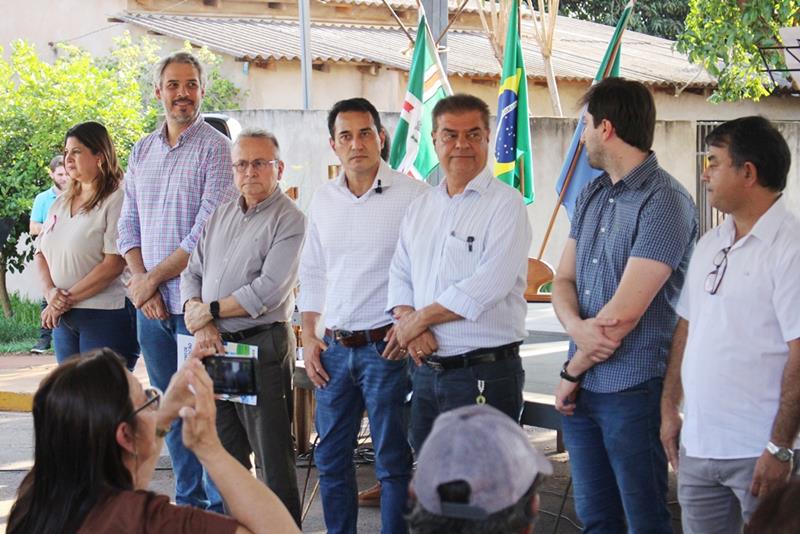 Prefeito Rodrigo Sacuno destaca tríplice parceria que vai realizar o sonho da casa própria de 60 famílias em Naviraí Prefeito Rodrigo Sacuno destaca tríplice parceria que vai realizar o sonho da casa própria de 60 famílias em Naviraí