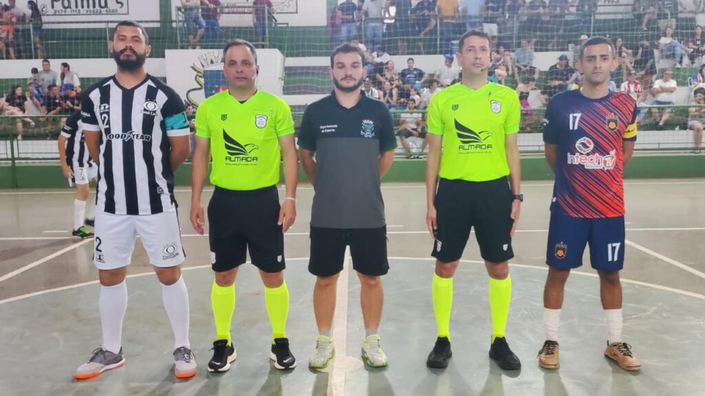 Com ampla adesão regional e recorde de equipes 16ª Copa Interfirmas de Futsal 2025 tem finais nesta sexta em Sete Quedas Com ampla adesão regional e recorde de equipes 16ª Copa Interfirmas de Futsal 2025 tem finais nesta sexta em Sete Quedas