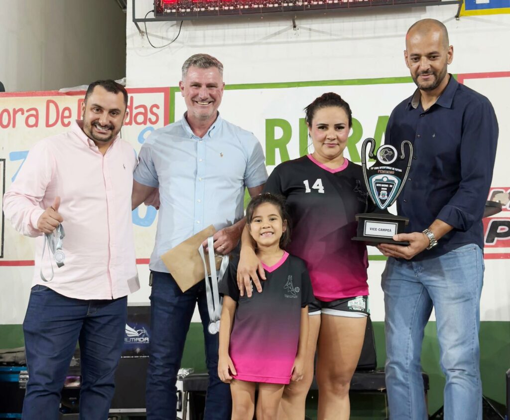 Jogos emocionantes e recorde de público marcaram as finais da XVI Copa Interfirmas de Futsal em Sete Quedas Jogos emocionantes e recorde de público marcaram as finais da XVI Copa Interfirmas de Futsal em Sete Quedas