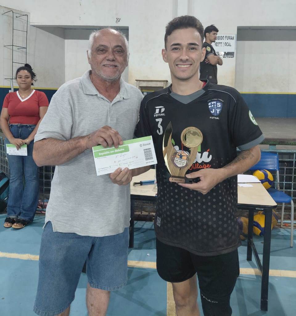 Performace de Sete Quedas é campeã do torneio regional de vôlei masculino em Tacuru