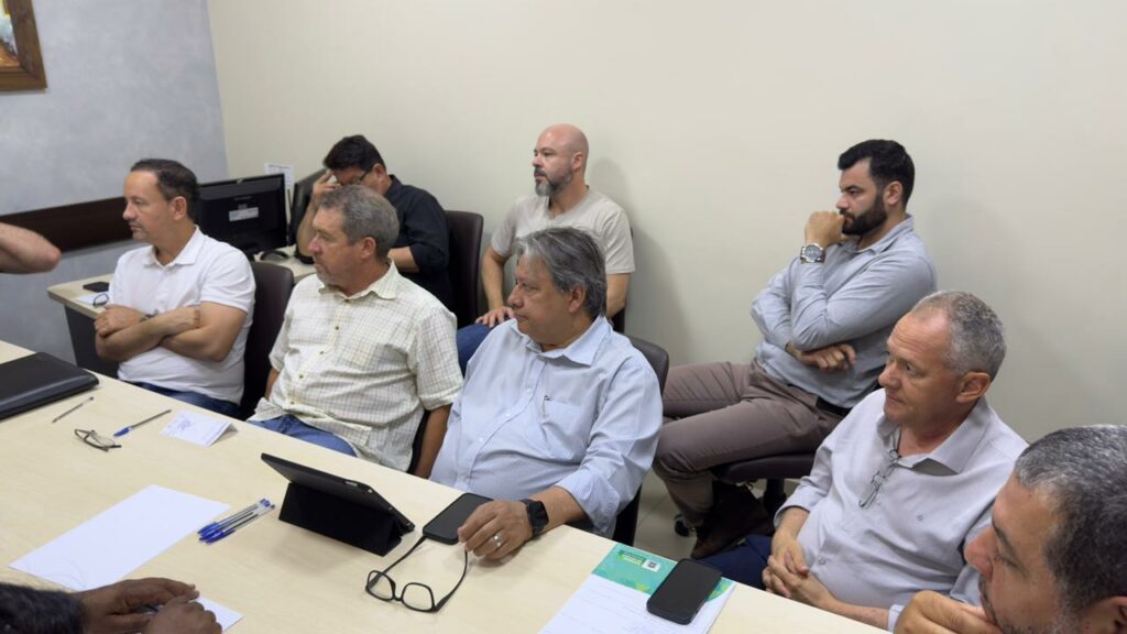Reunião entre prefeitura Câmara e Governo do Estado discutiu ações do MS Ativo em Sete Quedas