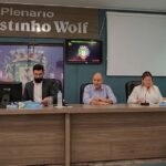 Sessão da Câmara de Aral Moreira recebe deputado Júnior Mochi, jovem oradora e homenageia Assunção Ademar Bambil