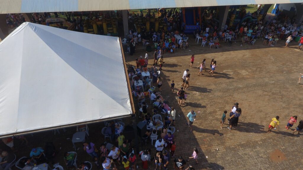 Praça da Alegria reuniu milhares de crianças na Praça João Francisco Lopes, em Iguatemi