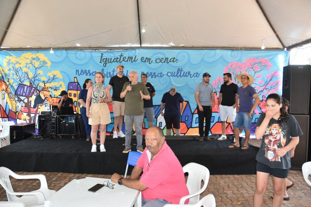 Praça da Alegria reuniu milhares de crianças na Praça João Francisco Lopes, em Iguatemi