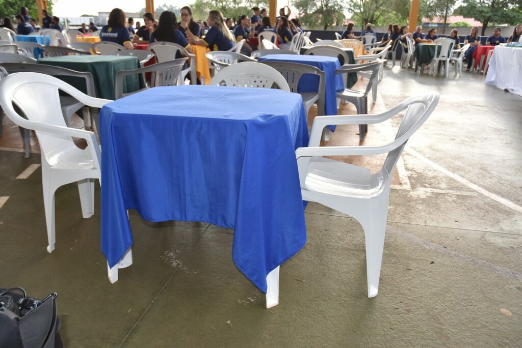 Secretaria de Educação de Iguatemi promove confraternização em comemoração ao Dia dos Professores