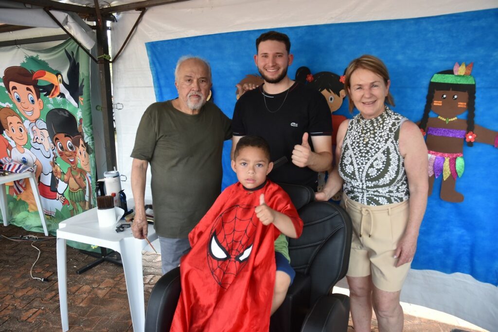 Praça da Alegria reuniu milhares de crianças na Praça João Francisco Lopes, em Iguatemi